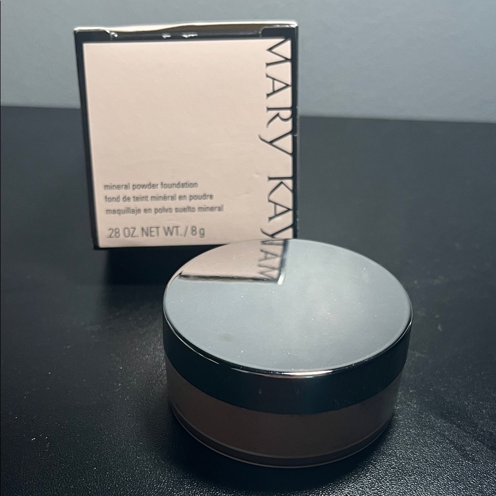 Mary Kay Mineral Powder Foundation - Tan